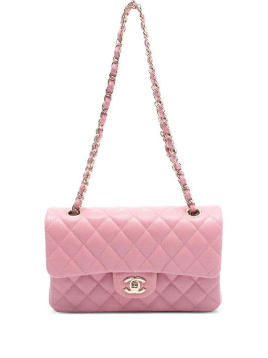 CHANEL leather shoulder bag